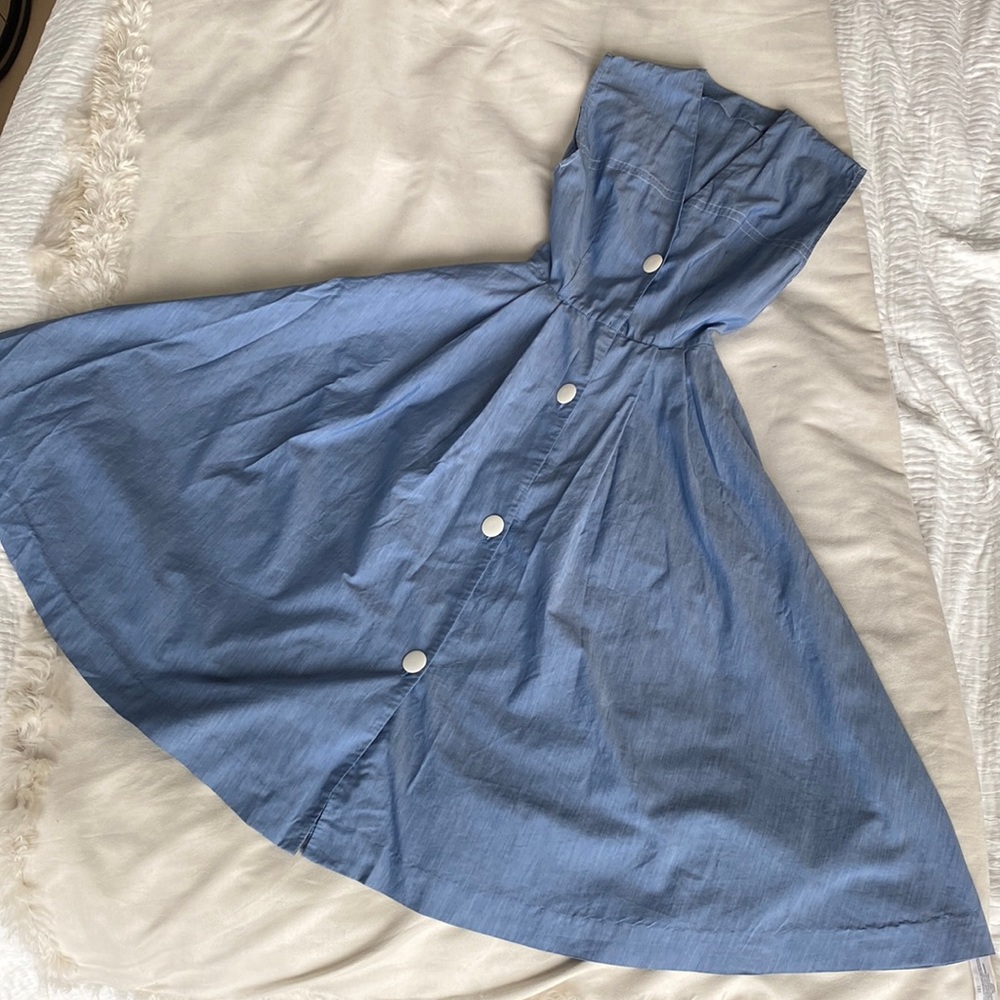 The BEST chambray blue cotton day dress with pockets